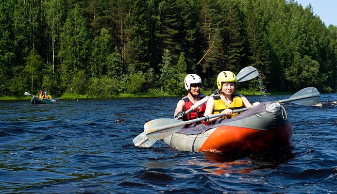 Dangers des barrages à faible chute : que faire si vous êtes en kayak ?